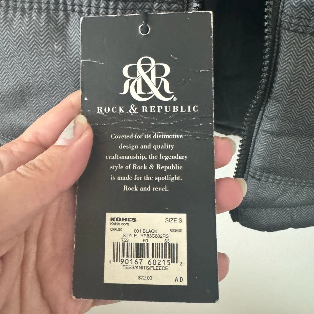 NWT Rock & Republic Black and Gray Men's Puffer Vest